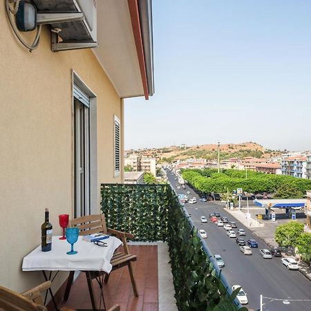 Roomy And Bright Apartment With Balconies X6 카타니아 외부 사진