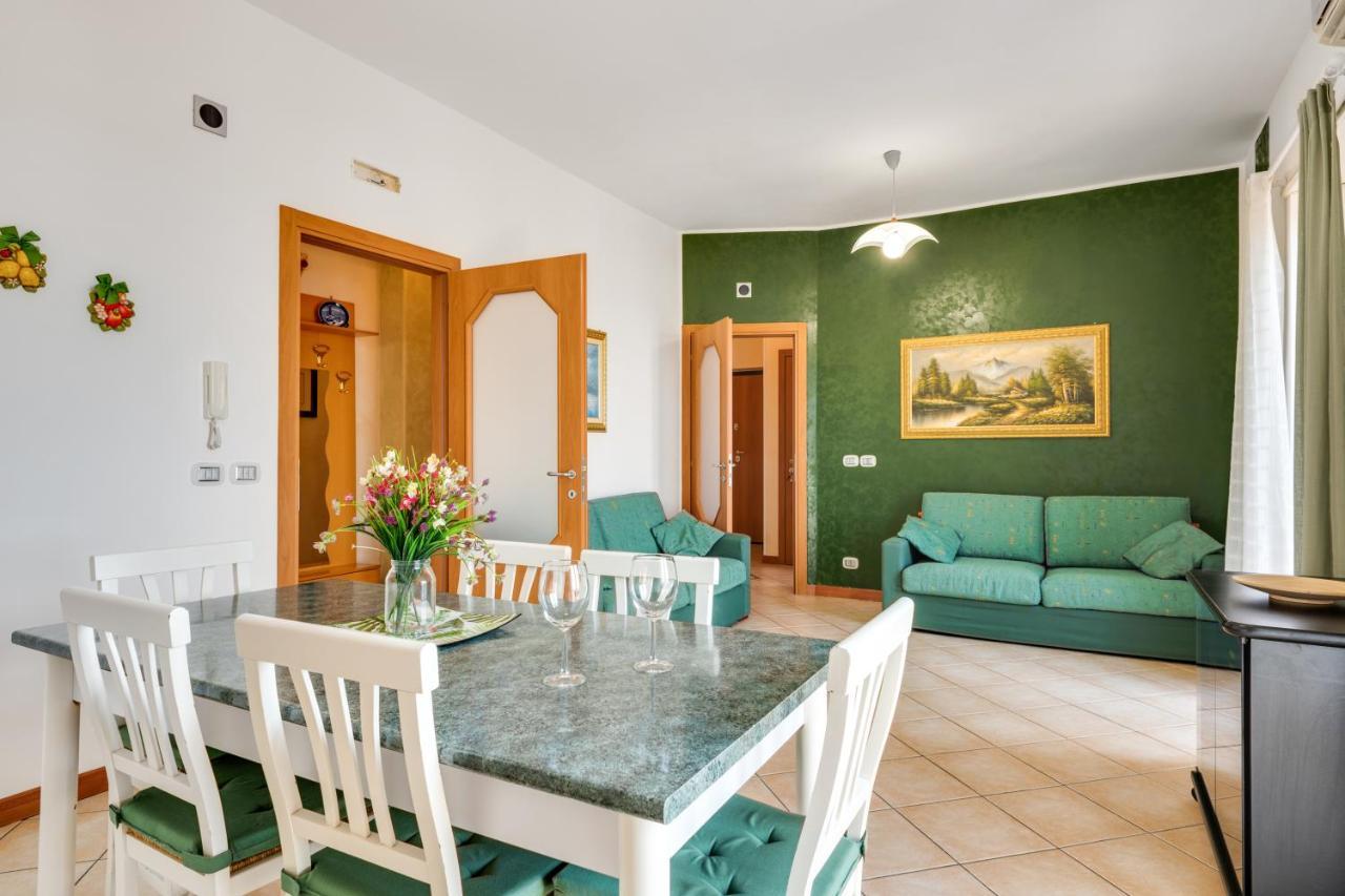 Roomy And Bright Apartment With Balconies X6 카타니아 외부 사진