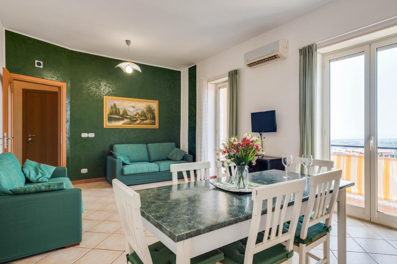 Roomy And Bright Apartment With Balconies X6 카타니아 외부 사진
