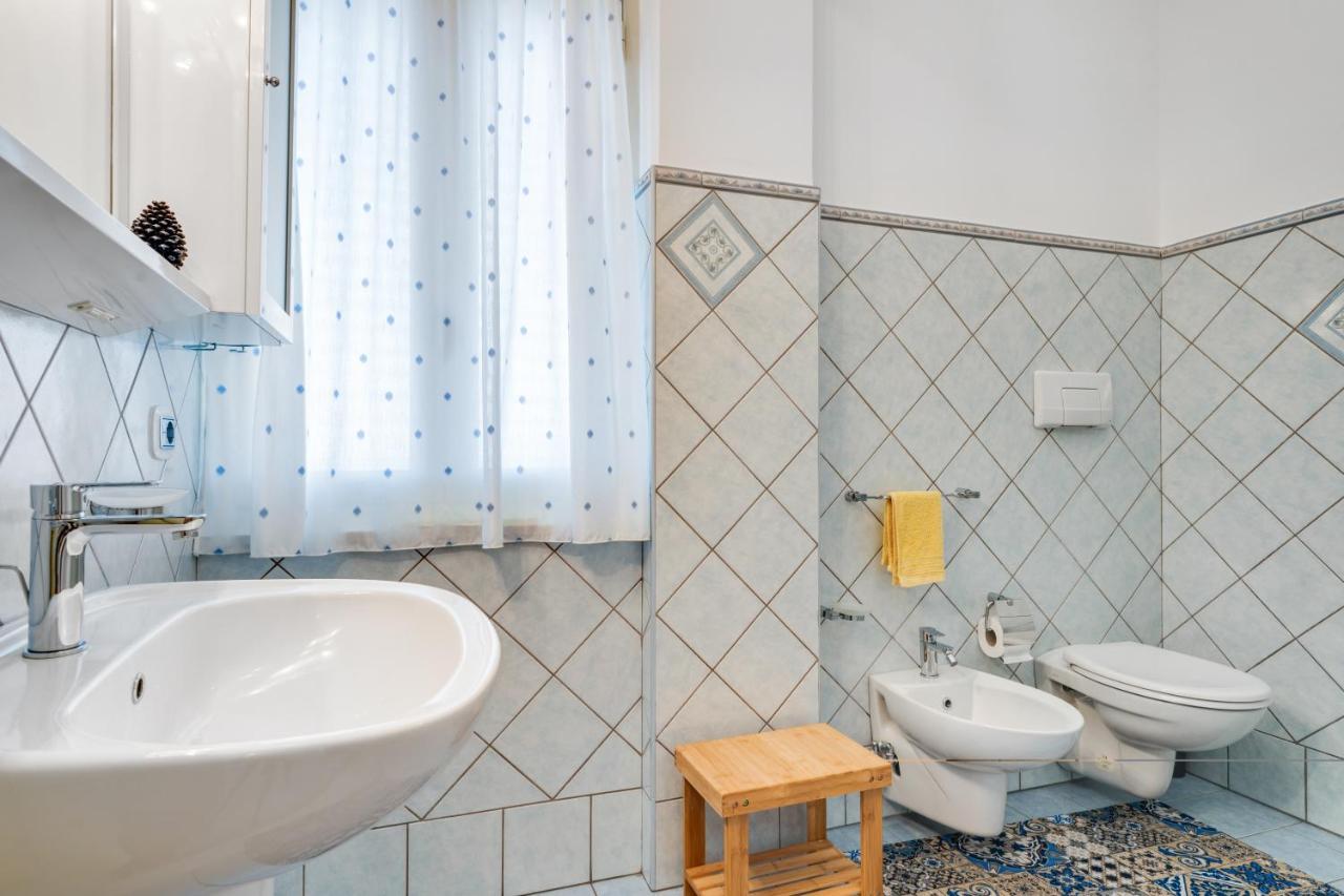 Roomy And Bright Apartment With Balconies X6 카타니아 외부 사진