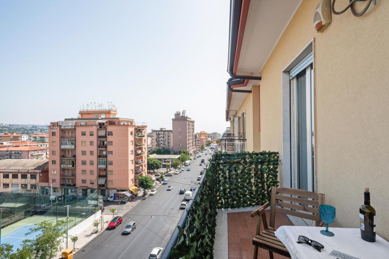 Roomy And Bright Apartment With Balconies X6 카타니아 외부 사진