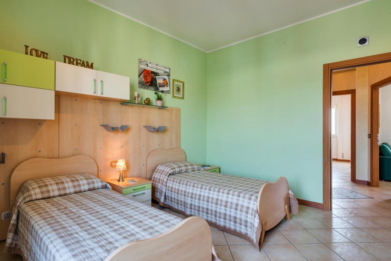 Roomy And Bright Apartment With Balconies X6 카타니아 외부 사진